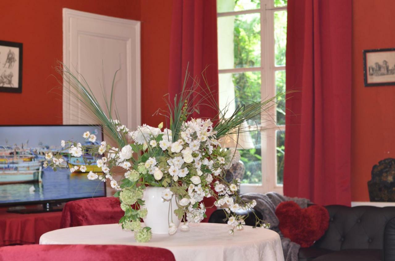 B&B La Tour Blanche Forest-Montiers Eksteriør billede
